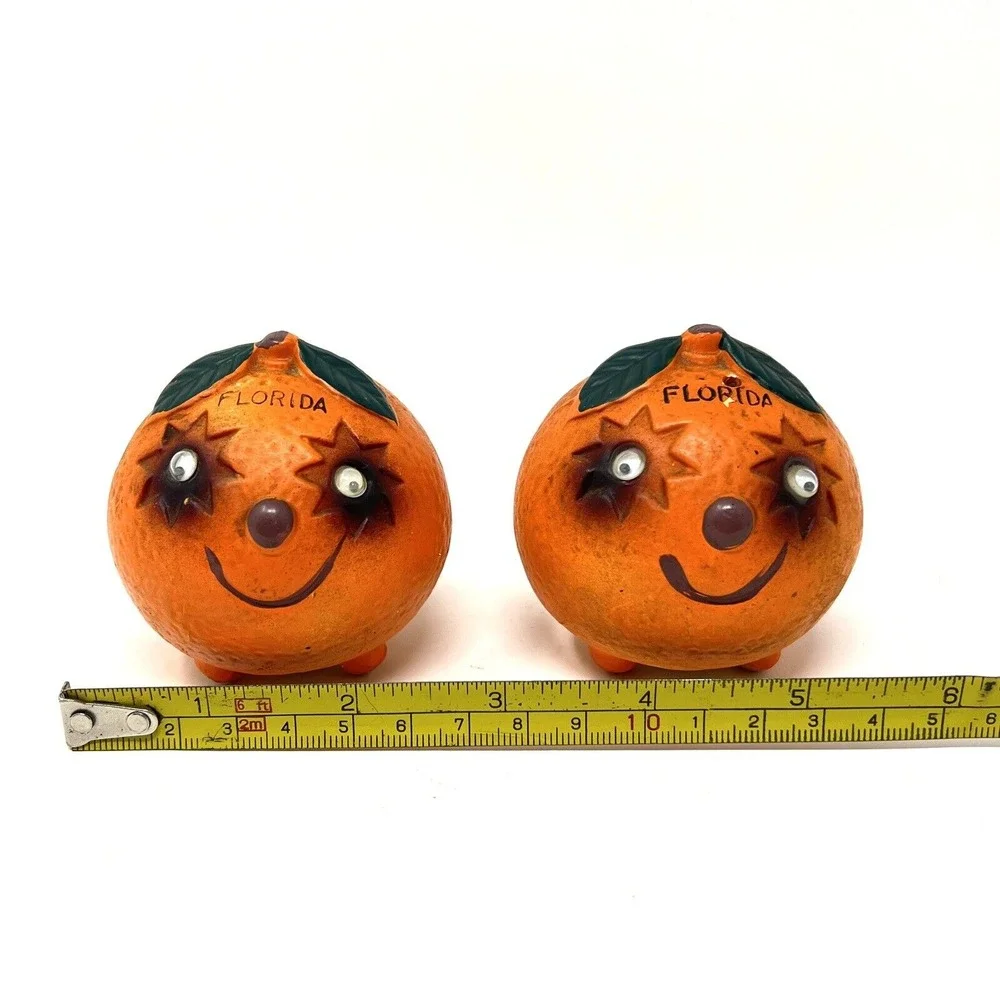 Vintage Anthropomorphic Chalkware Salt & Pepper‎ Shaker Set Florida Oranges
